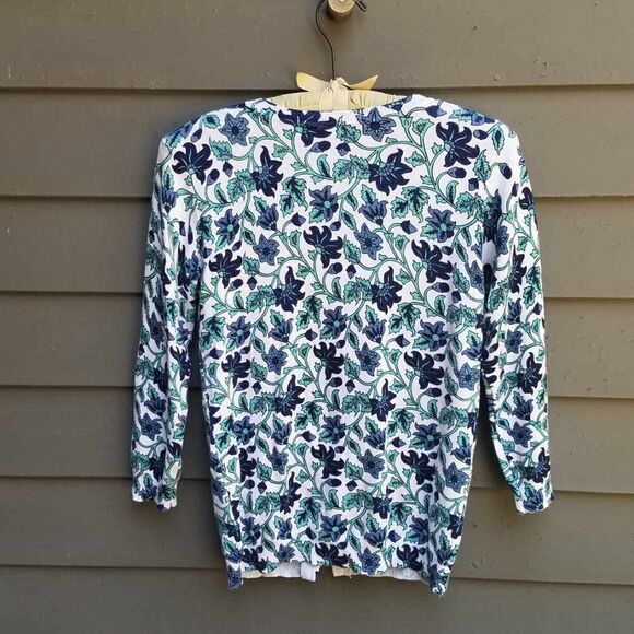 Allie & Rob Blue White Floral Cardigan size Small - Picture 3 of 13
